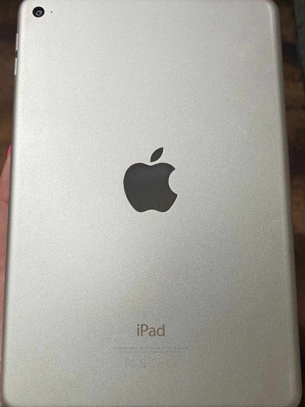 Apple iPad Mini 4 128GB Silver - Picture 2 of 7